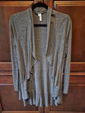 Studio Y Gray Ruffle-Front Open Cardigan